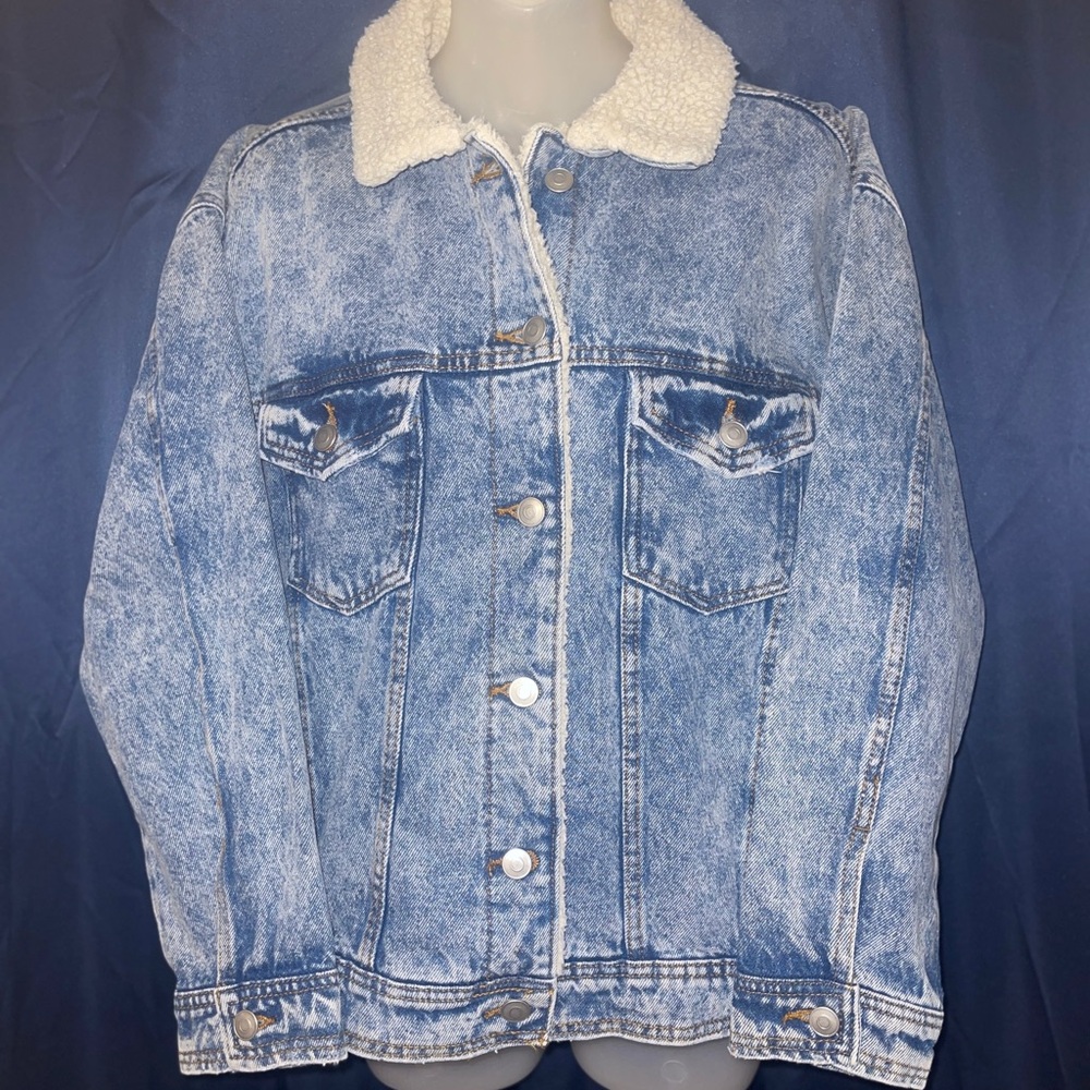 Celebrity Pink Blue Jean Jacket with White Sherpa Collar